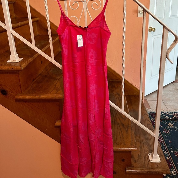 GAP Pink Floral Midi Slip Dress - Picture 5 of 8